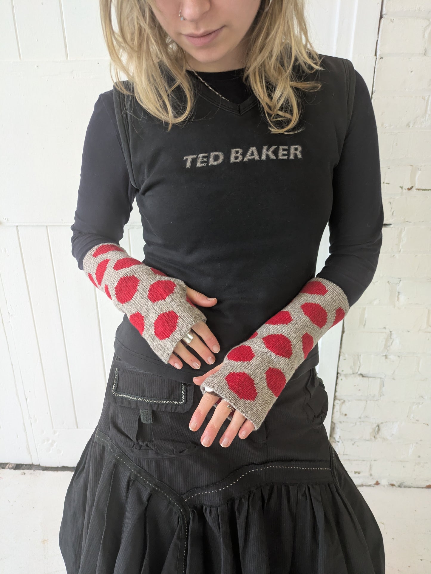 Dotty fingerless gloves